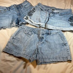 Women's Denim Shorts Bundle, Loft, Eddie Bauer, & Universal Thread,‎ Size 4 & 4P